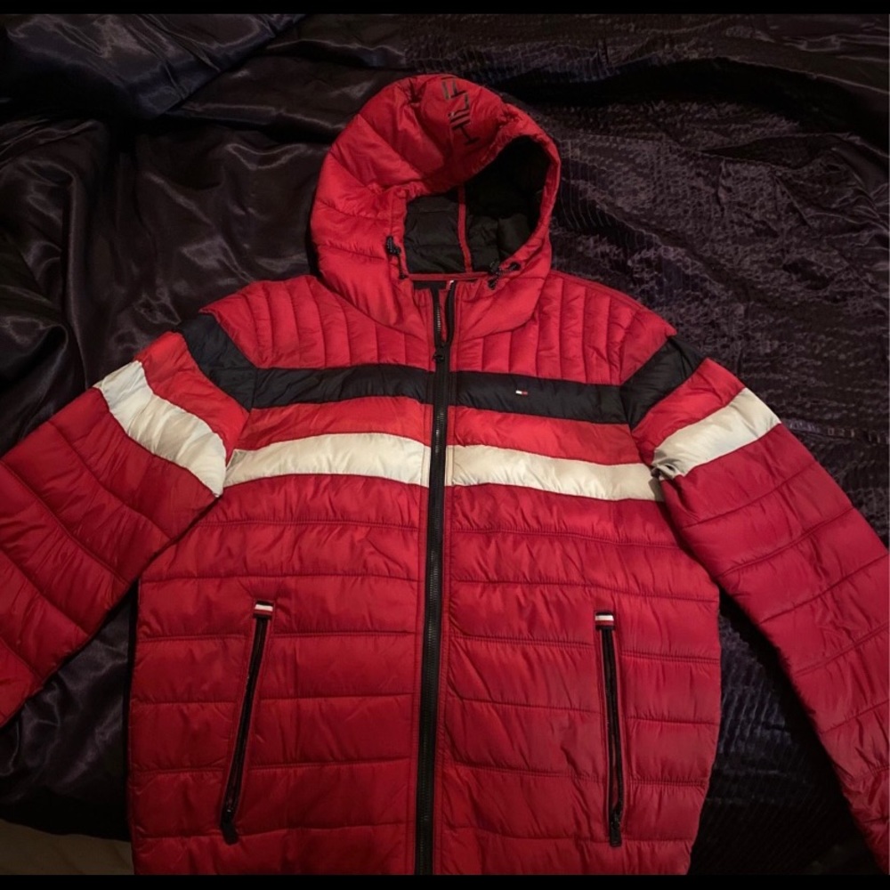 Tommy Hilfiger jacket Small fits like a medium